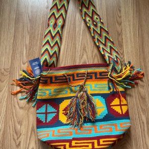 NEW Authentic 100% Cultura Wayuu Mochila Colombia a mano handmade shoulder bag